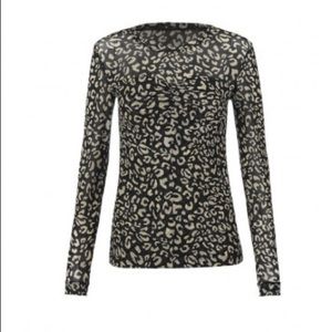 Cabi Sweetheart Top. Medium size. Fitted. Black and beige. Super stretchy!!!!